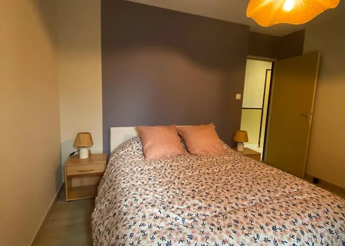 Gite Les Magnils-Reigniers * Les Magnils-Reigniers